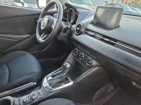 Used 2020 Toyota Yaris LE FWD image 17