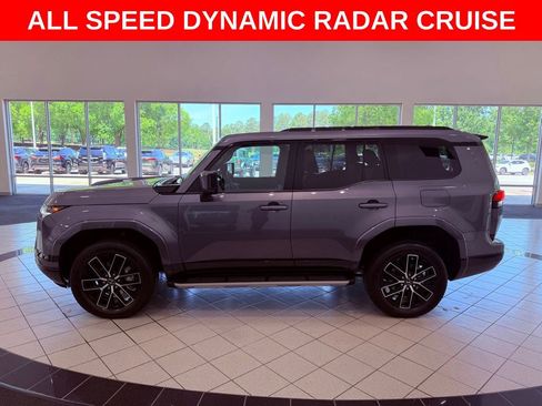 Used 2024 Lexus GX 550 w/ Accessory Package (2T) AWD/4WD image 4