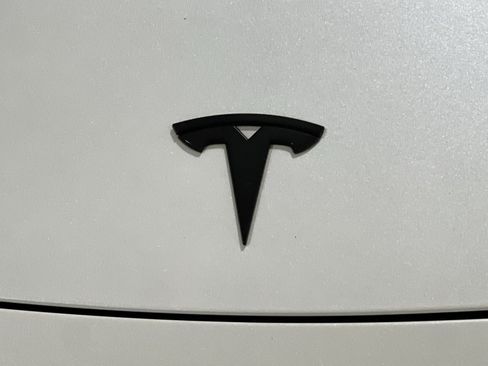 Used 2024 Tesla Model Y Performance AWD/4WD image 12