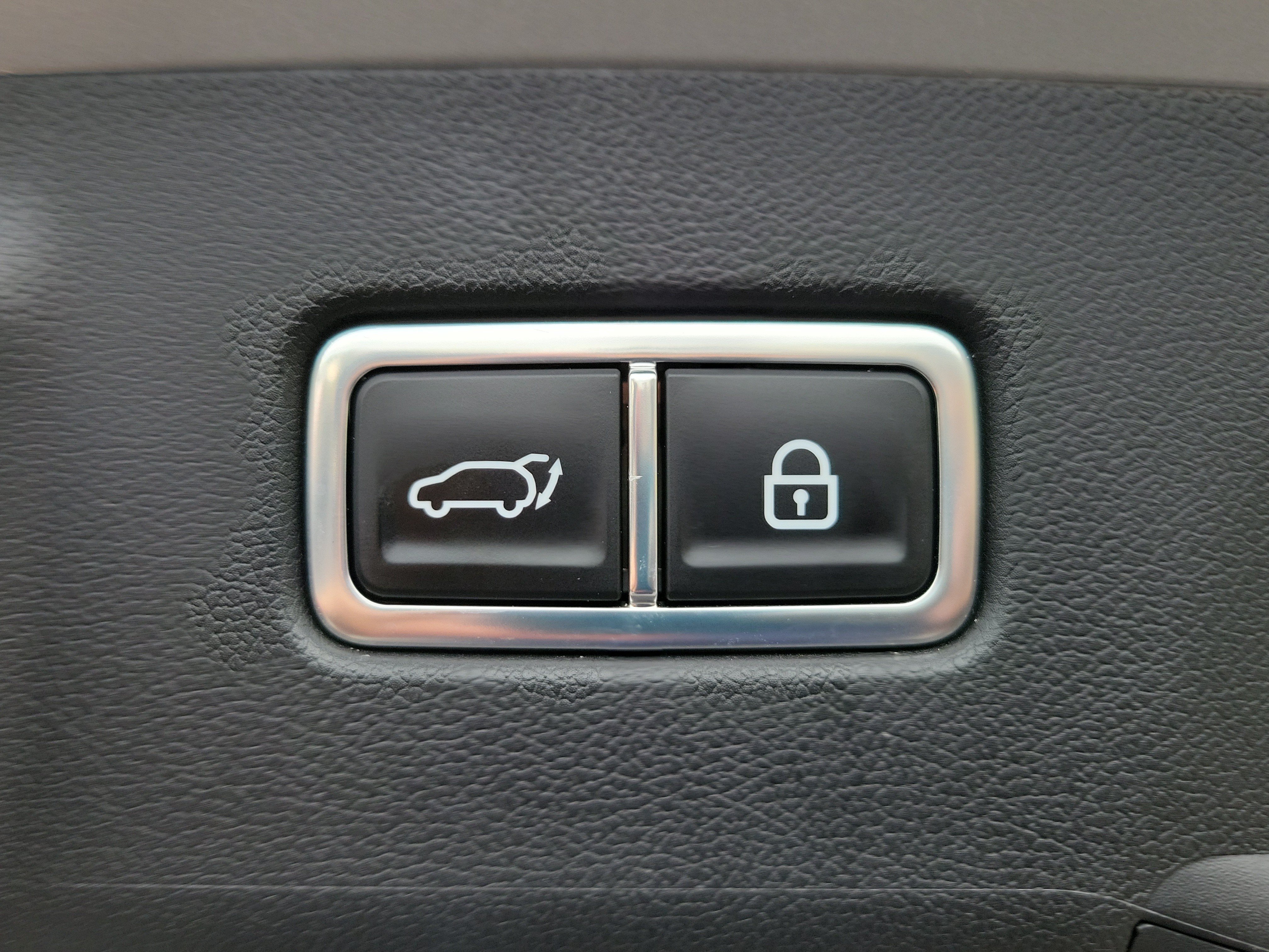 Used 2023 Kia Sorento EX FWD image 9