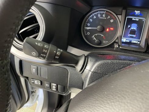 Used 2022 Toyota Tacoma TRD Sport w/ TRD Premium Sport Package image 9