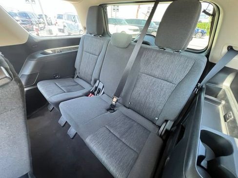 Used 2023 Ford Expedition XLT AWD/4WD image 18