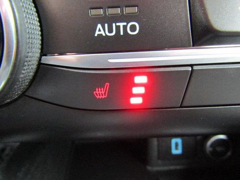 Used 2020 Ford Escape SE image 14