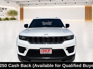 New 2025 Jeep Grand Cherokee Laredo X w/ Luxury Tech Group I RWD video 3