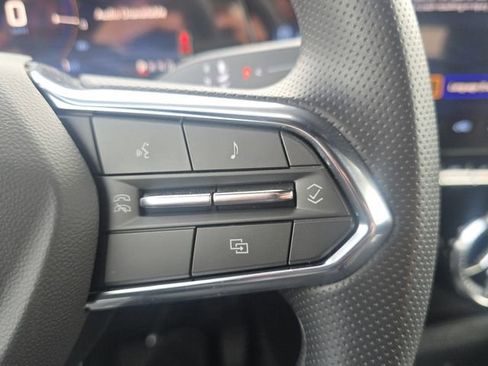 New 2025 Chevrolet Blazer EV LT image 6