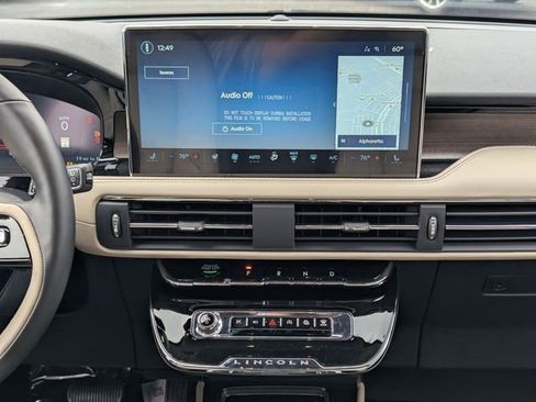 New 2026 Lincoln Corsair Reserve FWD image 16