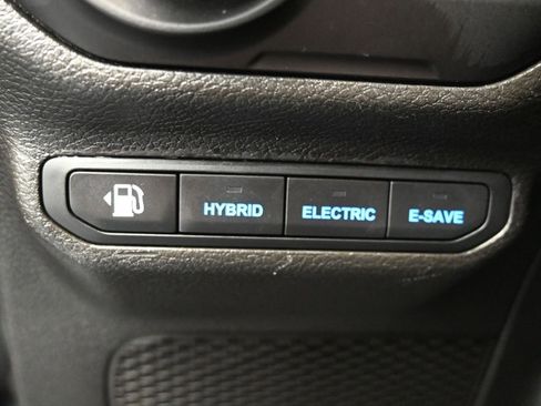 Used 2021 Jeep Wrangler Unlimited Sahara image 15