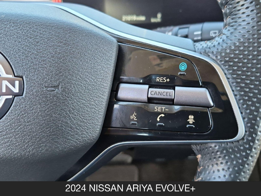 Used 2024 Nissan Ariya FWD image 19