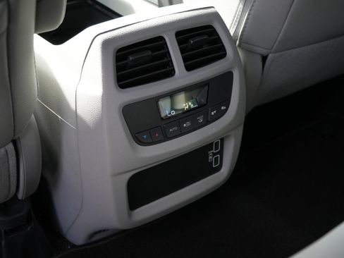 Used 2022 Honda Pilot Special Edition image 18