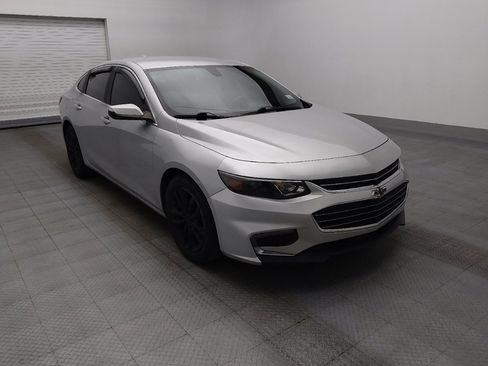 Used 2018 Chevrolet Malibu LT FWD image 13