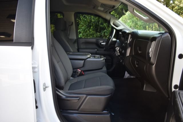 Used 2022 Chevrolet Silverado 2500 Custom w/ Custom Convenience Package AWD/4WD image 16