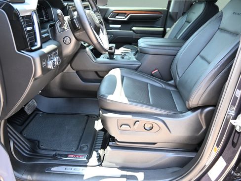 Used 2023 GMC Sierra 1500 Denali w/ Denali Reserve Package AWD/4WD image 19