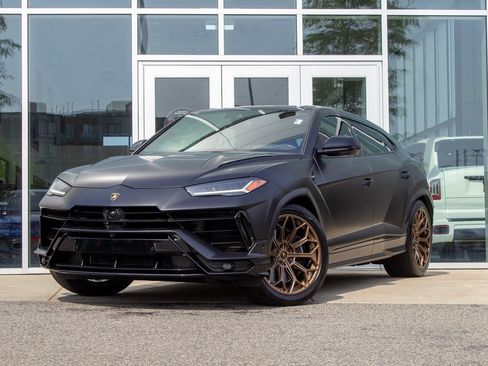 Used 2023 Lamborghini Urus S AWD/4WD image 1