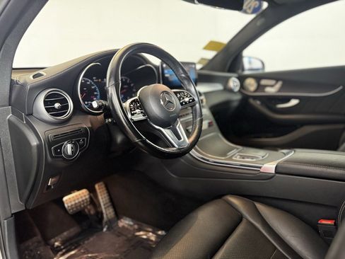 Used 2023 Mercedes-Benz GLC 300 4MATIC Coupe image 12