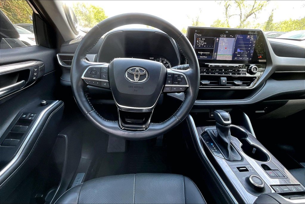 Used 2021 Toyota Highlander Limited w/ Protection Package #3 (TMS) AWD/4WD image 7