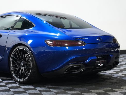 Used 2017 Mercedes-Benz AMG GT Coupe image 16