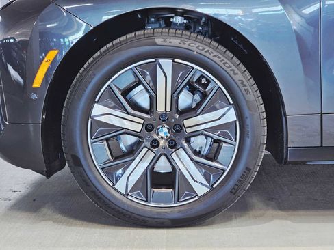 New 2026 BMW iX xDrive45 image 8