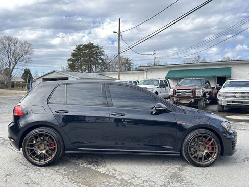 Used 2017 Volkswagen GTI Sport image 5