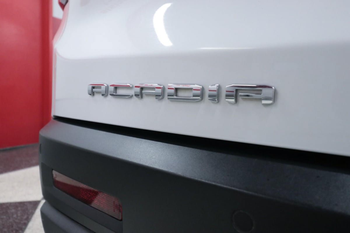 Used 2023 GMC Acadia AT4 w/ Technology Package AWD/4WD image 31