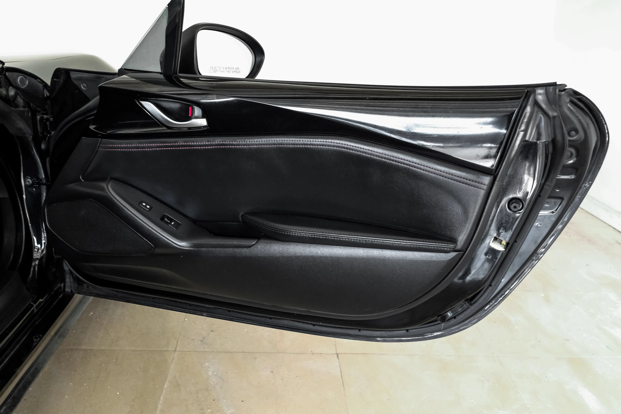 Used 2016 MAZDA MX-5 Miata Club RWD image 37