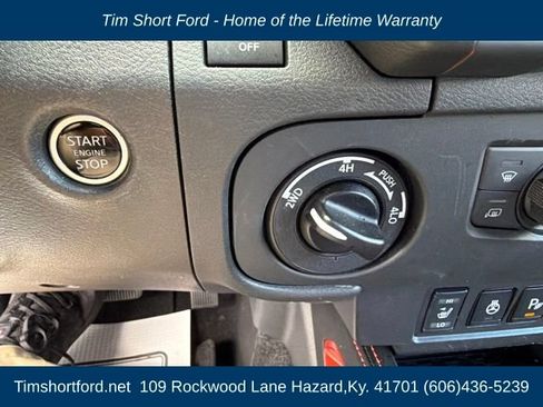 Used 2025 Nissan Frontier PRO-4X w/ Pro Convenience Package AWD/4WD image 16