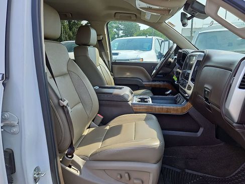 Used 2017 GMC Sierra 1500 SLT AWD/4WD image 32