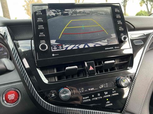 Used 2022 Toyota Camry XSE image 7