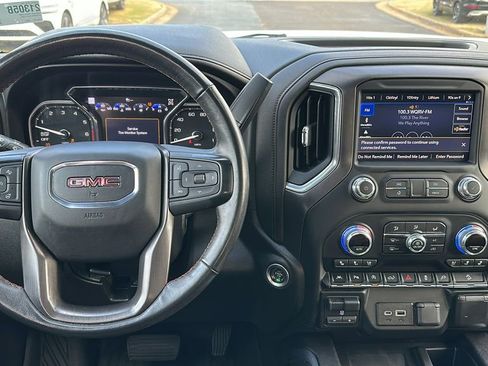 Used 2020 GMC Sierra 1500 AT4 w/ Off-Road Performance Package image 8