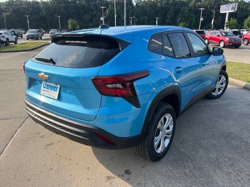 New 2026 Chevrolet Trax LS FWD image 7