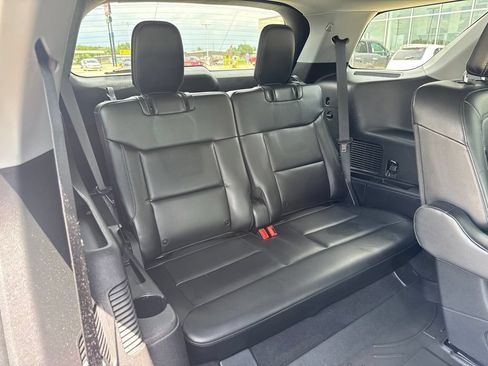 Used 2022 Ford Explorer XLT w/ Equipment Group 202A AWD/4WD image 29