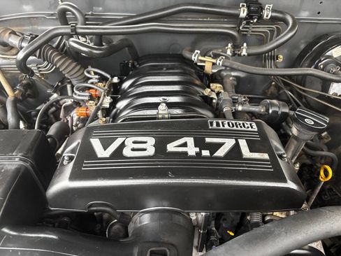 Used 2006 Toyota Sequoia SR5 image 18