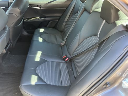 Used 2021 Toyota Camry SE image 17