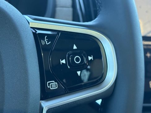 New 2026 Volvo XC90 B6 Plus image 16