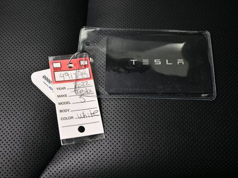 Used 2022 Tesla Model S AWD/4WD image 28
