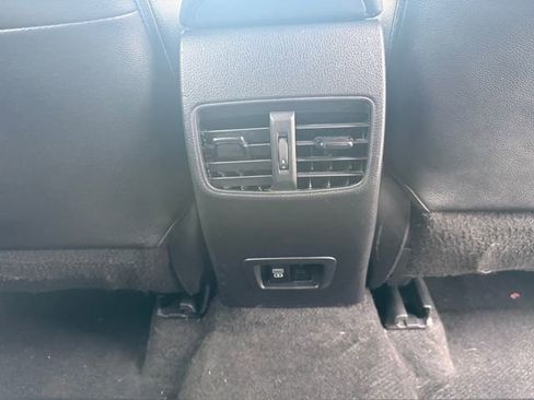 Used 2022 Toyota Corolla Cross XLE w/ Black Badges Package (TMS) image 24