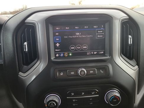 Used 2023 Chevrolet Silverado 1500 Custom image 13