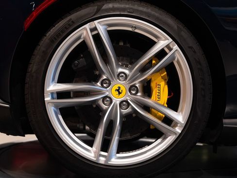 Certified 2024 Ferrari Roma Spider RWD image 46