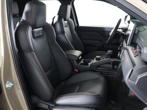 Used 2025 Toyota Tacoma TRD Pro image 34