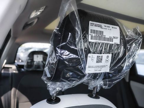New 2026 Volkswagen Taos SE AWD/4WD image 41