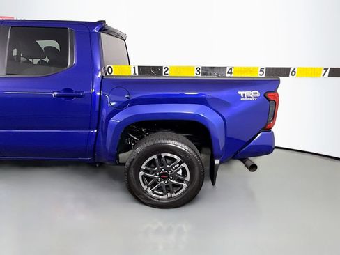 Certified 2025 Toyota Tacoma TRD Sport AWD/4WD image 30