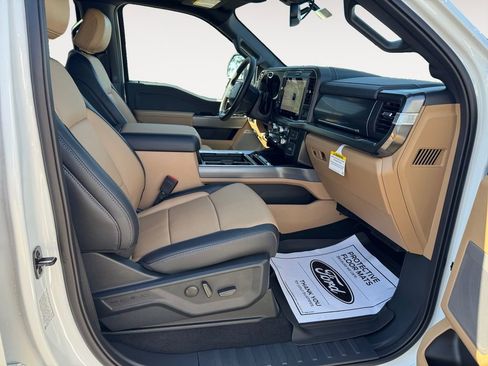 New 2025 Ford F250 Lariat w/ Lariat Ultimate Package image 15