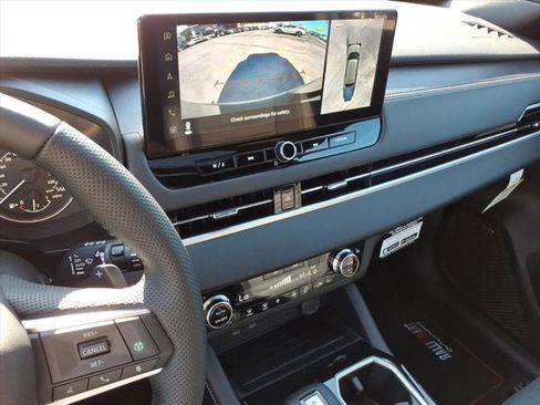 New 2026 Mitsubishi Outlander AWD image 10