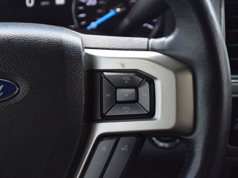 Used 2022 Ford F250 Lariat w/ Lariat Ultimate Package AWD/4WD image 10