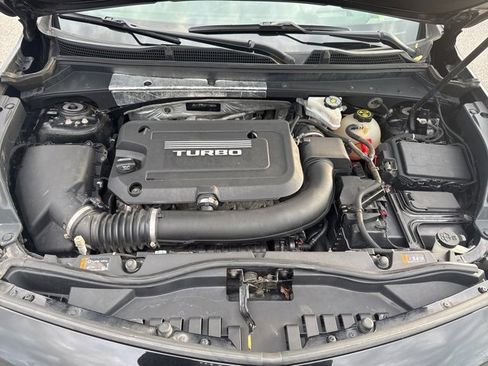 Used 2019 Cadillac XT4 Sport image 30