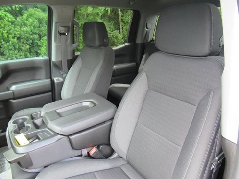 Used 2024 Chevrolet Silverado 1500 Custom w/ Dark Appearance Package RWD image 16
