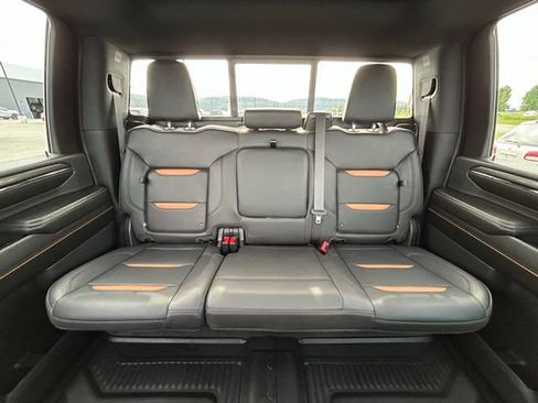 Used 2024 GMC Sierra 3500 AT4 w/ AT4 Premium Plus Package AWD/4WD image 41