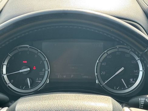 Used 2022 Toyota Highlander XLE image 18