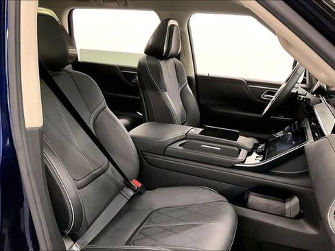 Used 2025 INFINITI QX80 Sensory AWD/4WD image 8