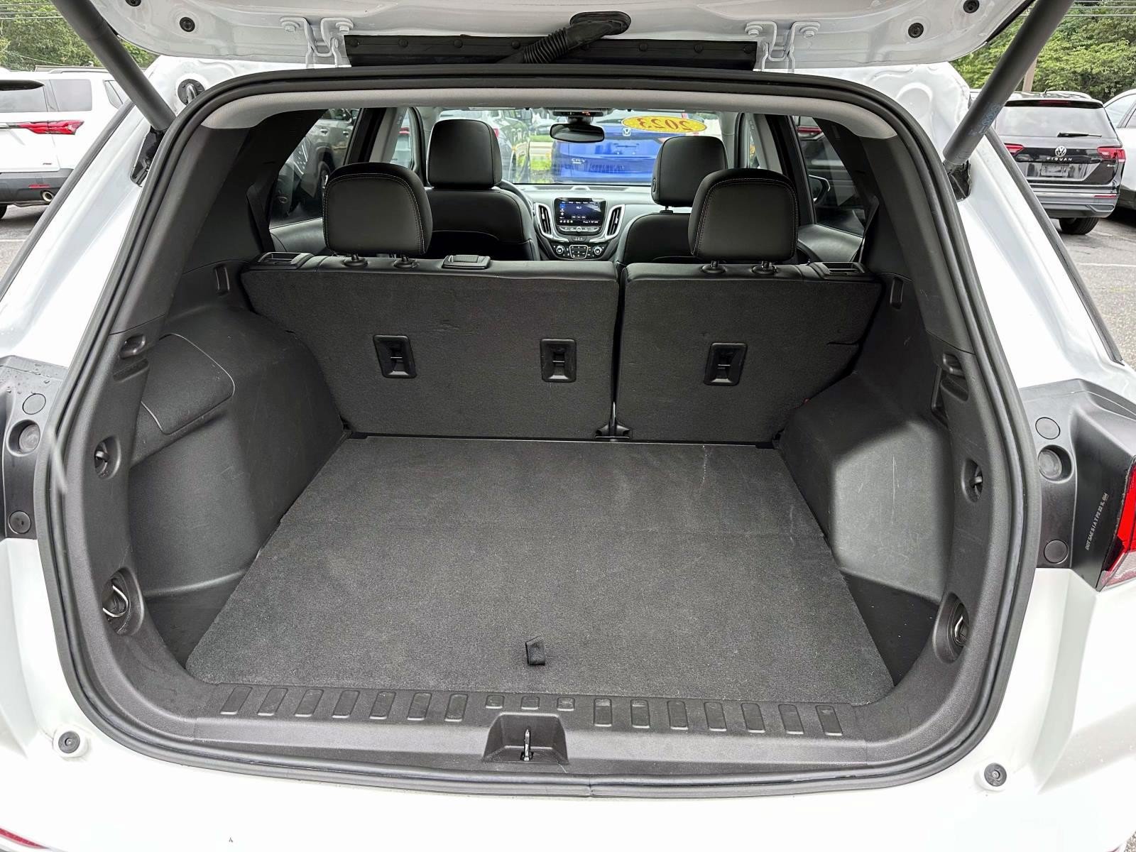 Used 2023 Chevrolet Equinox Premier AWD/4WD image 7