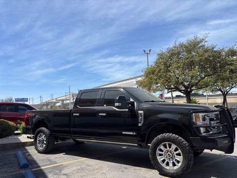 Used 2020 Ford F350 Limited image 8